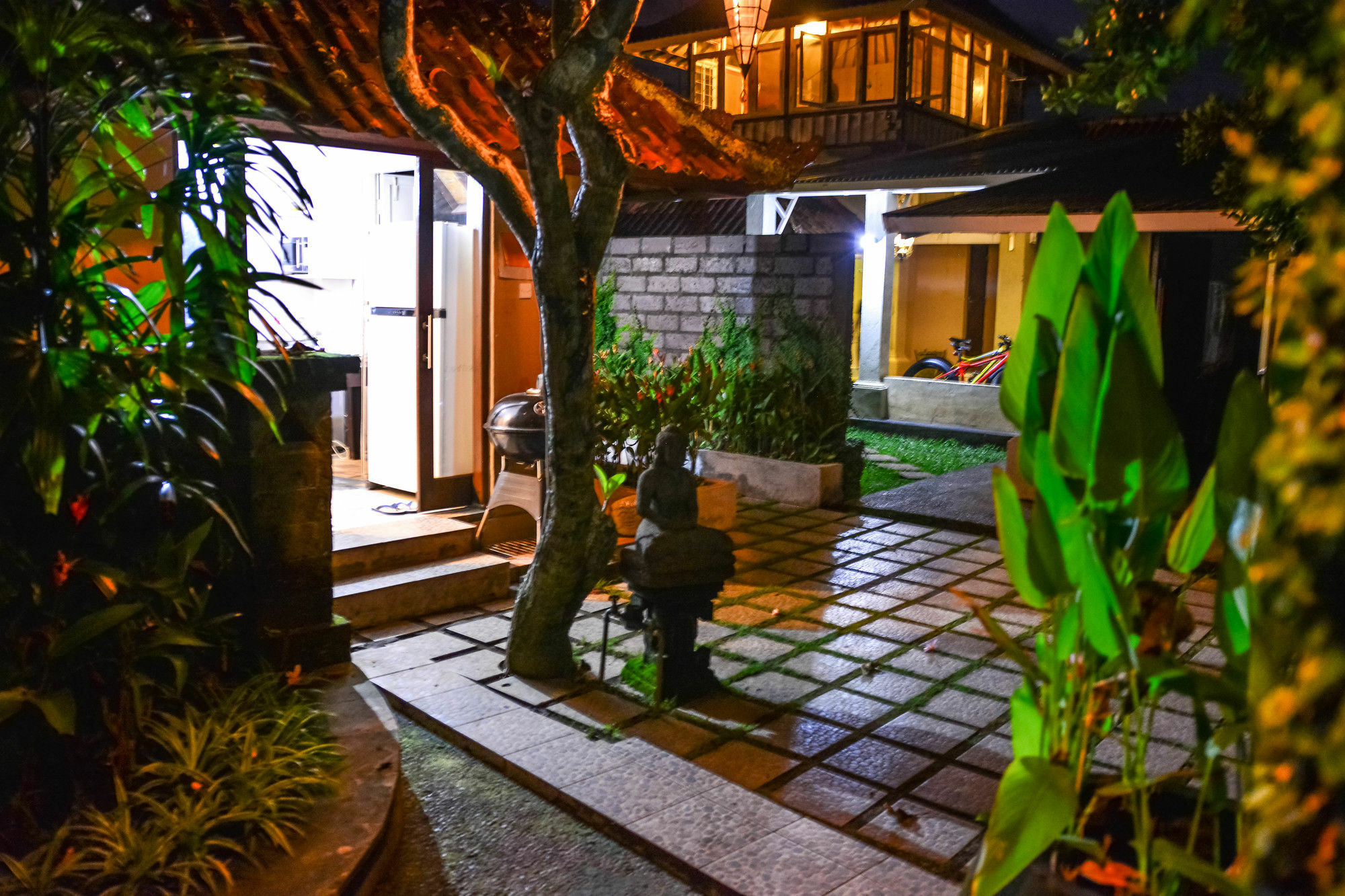 Griya Sriwedari Hotell Ubud Eksteriør bilde